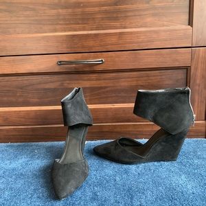 Black Forever 21 Faux Suede Wedge Heels